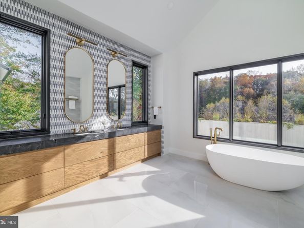 6605 Lybrook Court, Bethesda MD 20817