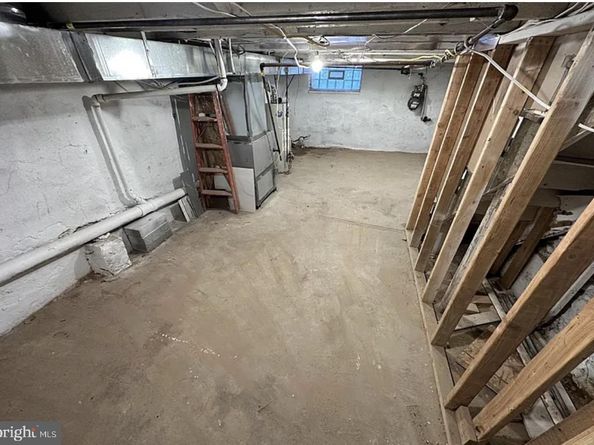 2546 W Seltzer Street, Philadelphia PA 19132