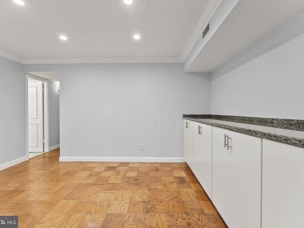 7541 Spring Lake Drive B1, Bethesda MD 20817