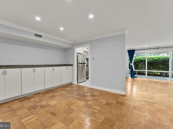 7541 Spring Lake Drive B1, Bethesda MD 20817
