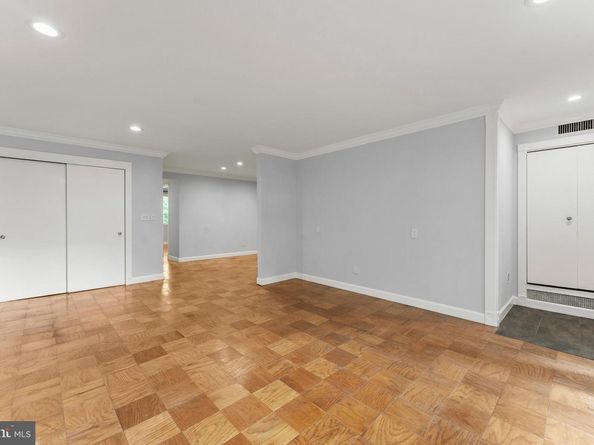7541 Spring Lake Drive B1, Bethesda MD 20817