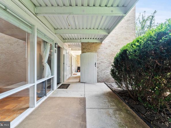 7541 Spring Lake Drive B1, Bethesda MD 20817