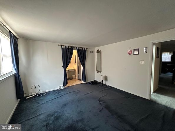 8517 Bergen Terrace, Philadelphia PA 19111
