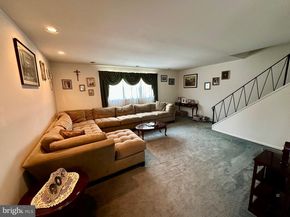 8517 Bergen Terrace, Philadelphia PA 19111
