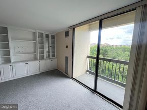 6300 Stevenson Avenue 1113, Alexandria VA 22304