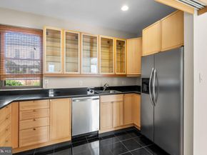 1318 35TH Street NW 7, Washington DC 20007