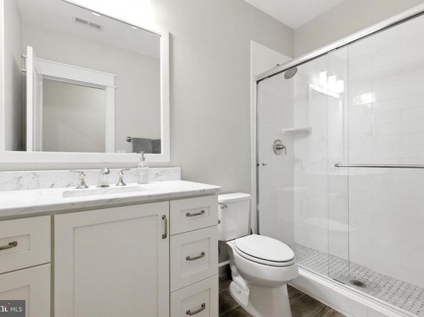 8617 Dixie Place, Mclean VA 22102