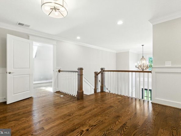 8617 Dixie Place, Mclean VA 22102