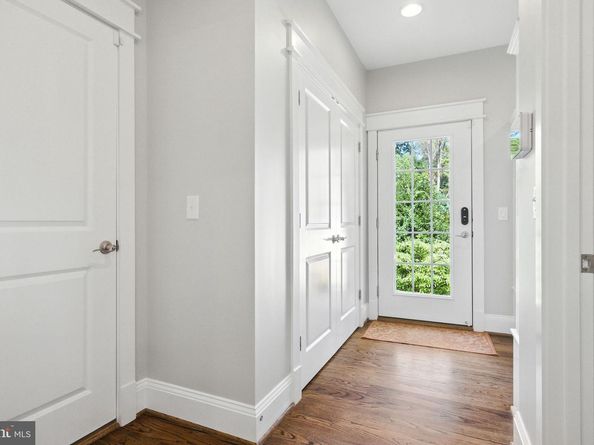 8617 Dixie Place, Mclean VA 22102