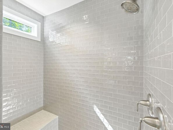 8617 Dixie Place, Mclean VA 22102