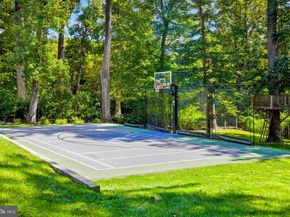 8617 Dixie Place, Mclean VA 22102