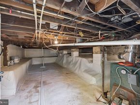 2153 N Taylor Street, Arlington VA 22207