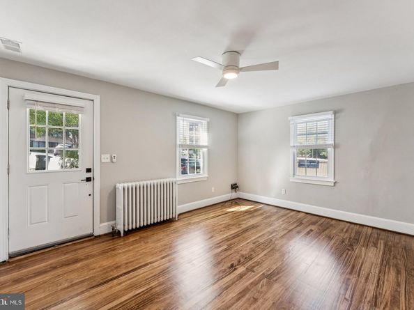 2153 N Taylor Street, Arlington VA 22207