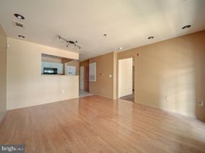 5565 Seminary Road 214, Falls Church VA 22041