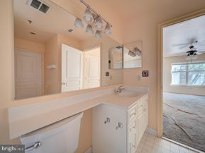 5565 Seminary Road 214, Falls Church VA 22041