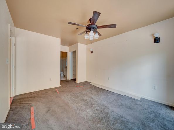 5565 Seminary Road 214, Falls Church VA 22041