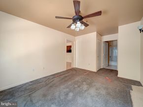 5565 Seminary Road 214, Falls Church VA 22041