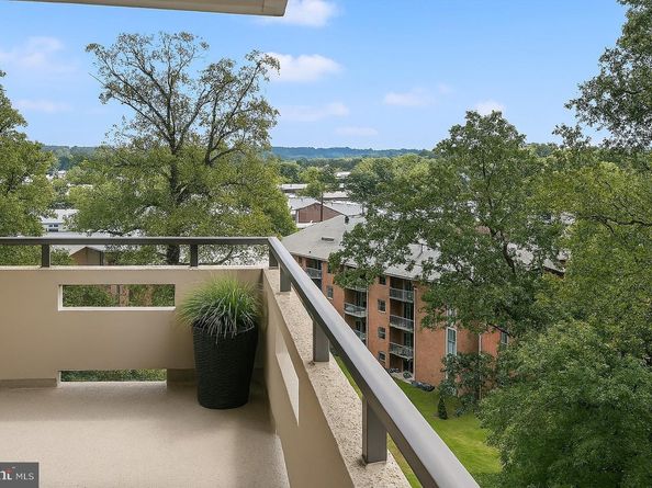 1808 Old Meadow Road 1106, Mclean VA 22102