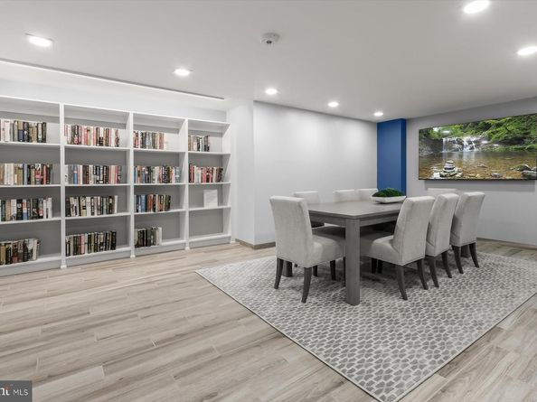 1808 Old Meadow Road 1106, Mclean VA 22102