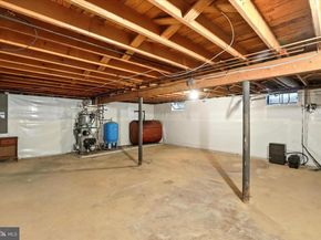 236 Oak Hill Drive, Hatboro PA 19040
