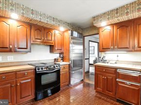 236 Oak Hill Drive, Hatboro PA 19040