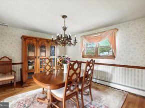 236 Oak Hill Drive, Hatboro PA 19040