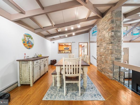 190 Pine Tree Road, King Of Prussia PA 19406
