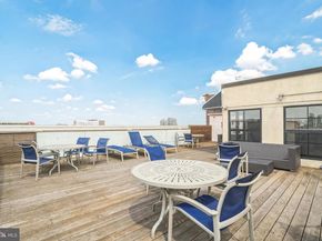 315 New Street 503, Philadelphia PA 19106
