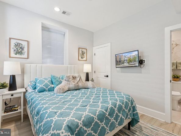 2108 4TH Street NE A, Washington DC 20002