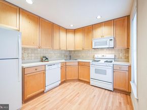 115 Grandview Drive, Warminster PA 18974