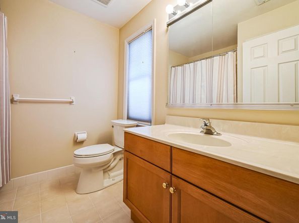 115 Grandview Drive, Warminster PA 18974