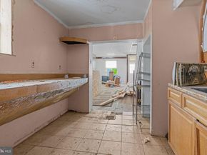 3949 Brown Street, Philadelphia PA 19104