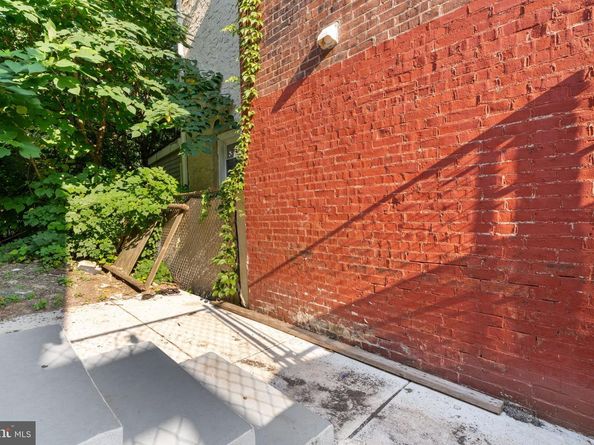 3949 Brown Street, Philadelphia PA 19104