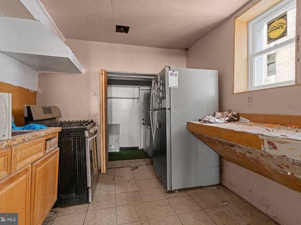 3949 Brown Street, Philadelphia PA 19104
