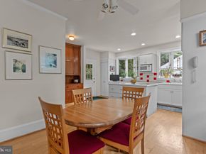 7918 Park Avenue, Elkins Park PA 19027