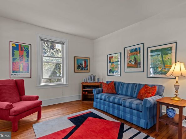 7918 Park Avenue, Elkins Park PA 19027