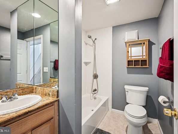 408 Monroe Street, Philadelphia PA 19147
