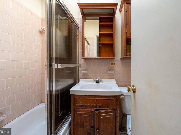 3223 6TH Street NW, Washington DC 20010