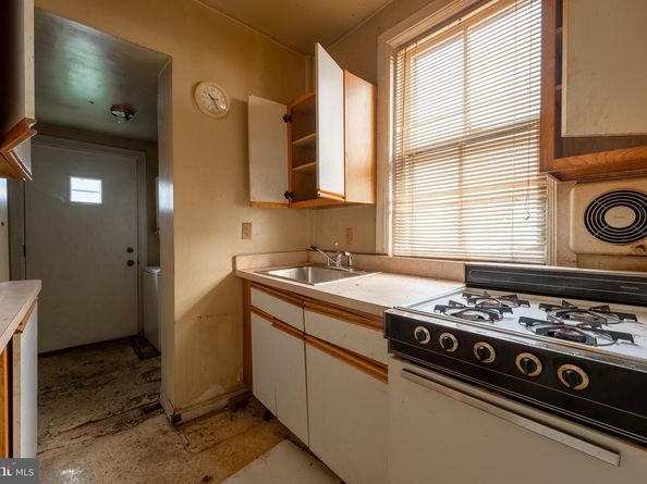 3223 6TH Street NW, Washington DC 20010