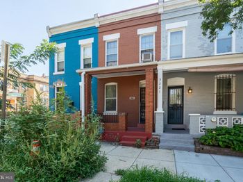 3223 6TH Street NW