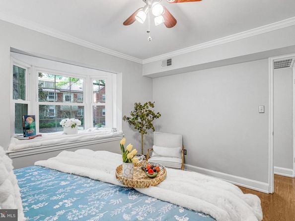 2106 N Scott Street 40, Arlington VA 22209