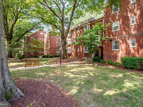 2106 N Scott Street 40, Arlington VA 22209