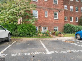 2106 N Scott Street 40, Arlington VA 22209