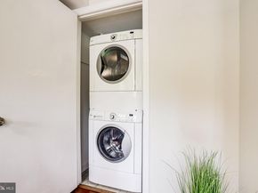 2106 N Scott Street 40, Arlington VA 22209