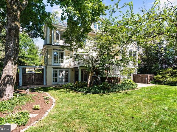 32 W Irving Street, Chevy Chase MD 20815