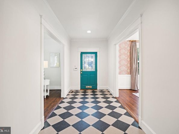 32 W Irving Street, Chevy Chase MD 20815