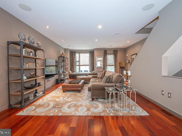 810 N 24TH Street, Philadelphia PA 19130