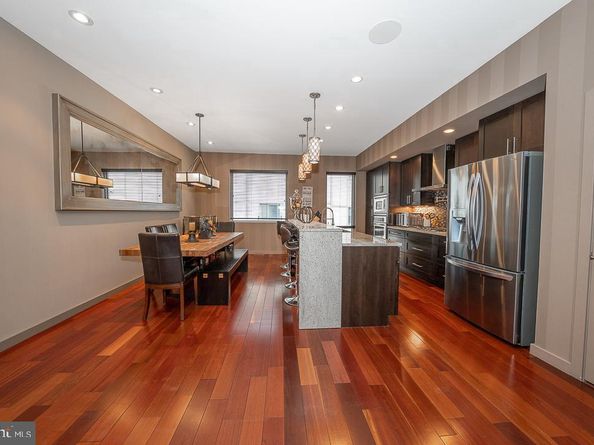 810 N 24TH Street, Philadelphia PA 19130
