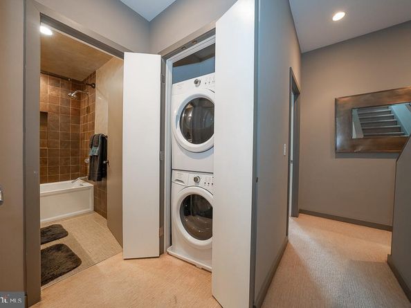 810 N 24TH Street, Philadelphia PA 19130
