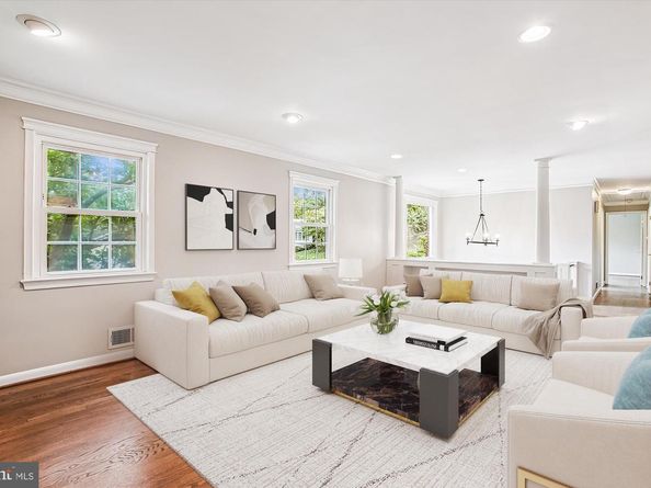 2322 S Pierce Street S, Arlington VA 22202